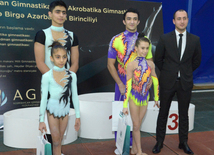 İdman gimnastikası və akrobatika üzrə Birgə Azərbaycan Birinciliyində ilk günün qalibləri mükafatlandırıldı. Bakı, Azərbaycan 3 dekabr 2015